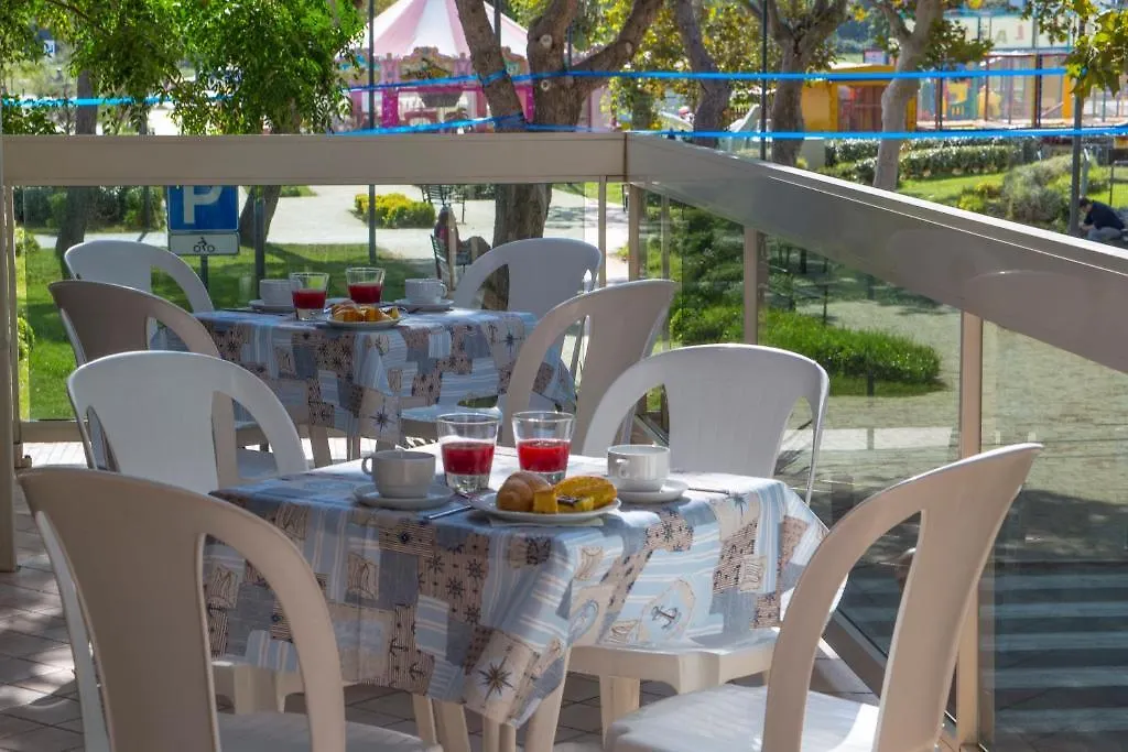 Hotel Astoria Misano Adriatico 3*,